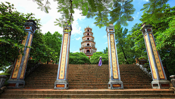  chua thien mu, du lich hue, tham quan chua thien mu